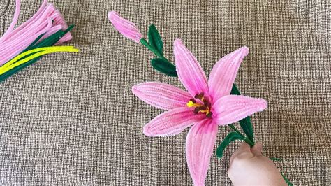 How to Make Flowers out of Pipe Cleaners: A Crafty Way to DIY Stunning Bloom Decorations